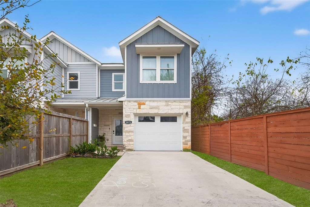 Photo of 5417 Texas Street #A, Houston, TX 77011 (MLS # 40842800)