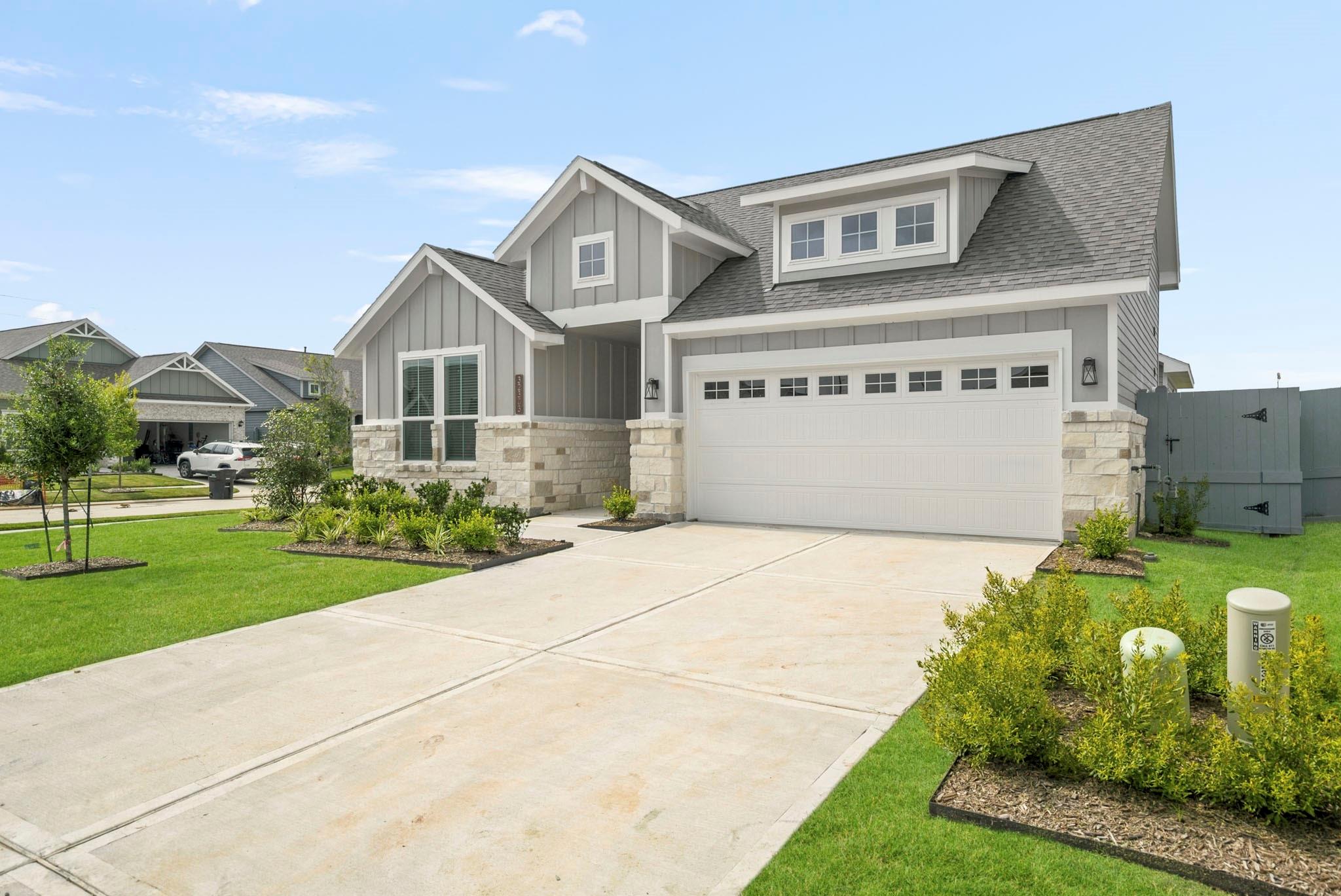 32303 Clouser Minnow Court
