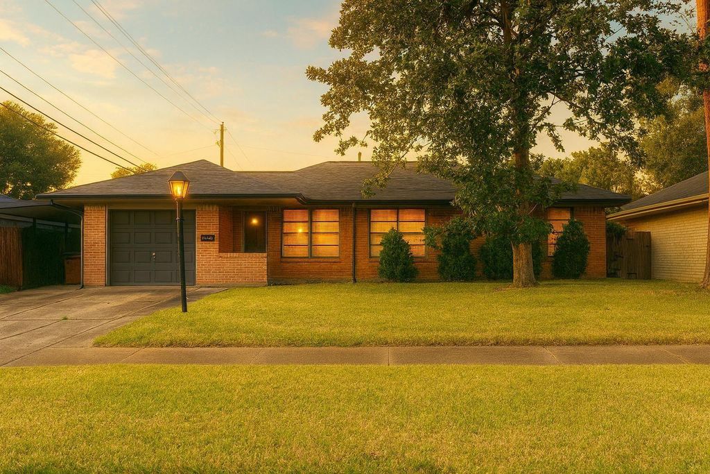 Photo of 6148 Indigo Street, Houston, TX 77074 (MLS # 51924927)