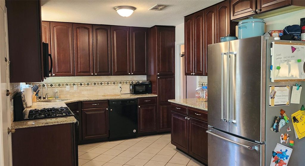 Photo of 6148 Indigo Street, Houston, TX 77074 (MLS # 51924927)