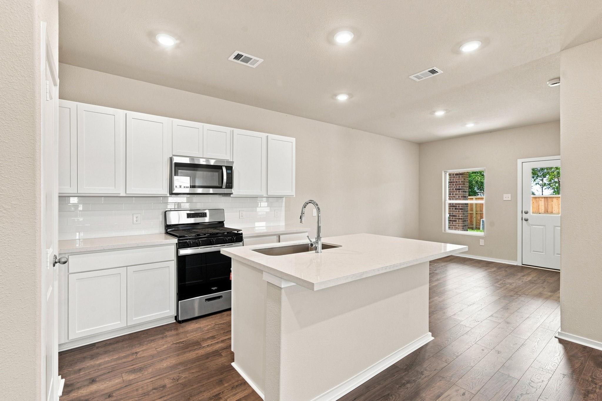 2796 English Laurel Drive