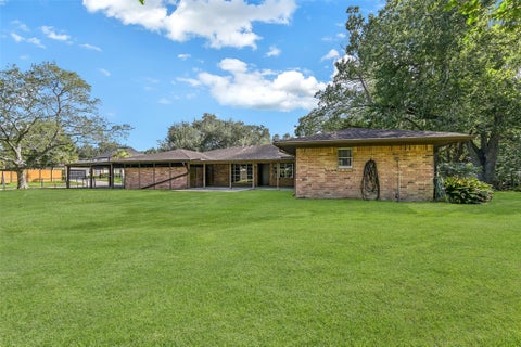 Tiny photo for 502 Misty Lane, Friendswood, TX 77546 (MLS # 79197330)