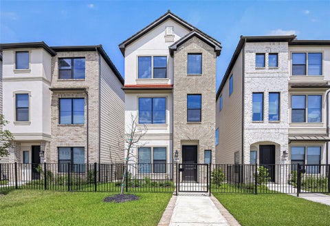 Photo of 2507 Grey Willow Trail, Houston, TX 77077 (MLS # 39604705)