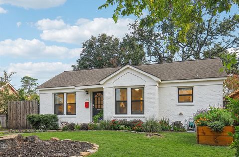 Photo of 312 Graceland Street, Houston, TX 77009 (MLS # 84480394)