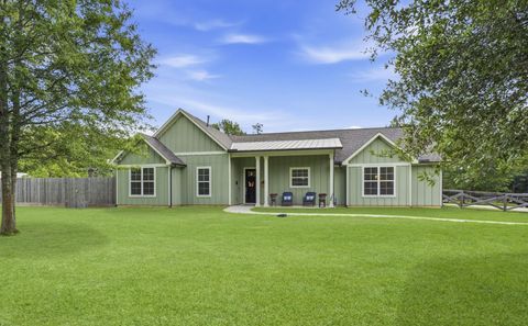 Photo of 9937 Chestnut Court, Montgomery, TX 77316 (MLS # 60272581)