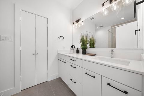 Photo of 1512 Barbee Street #A, Houston, TX 77004 (MLS # 13124955)