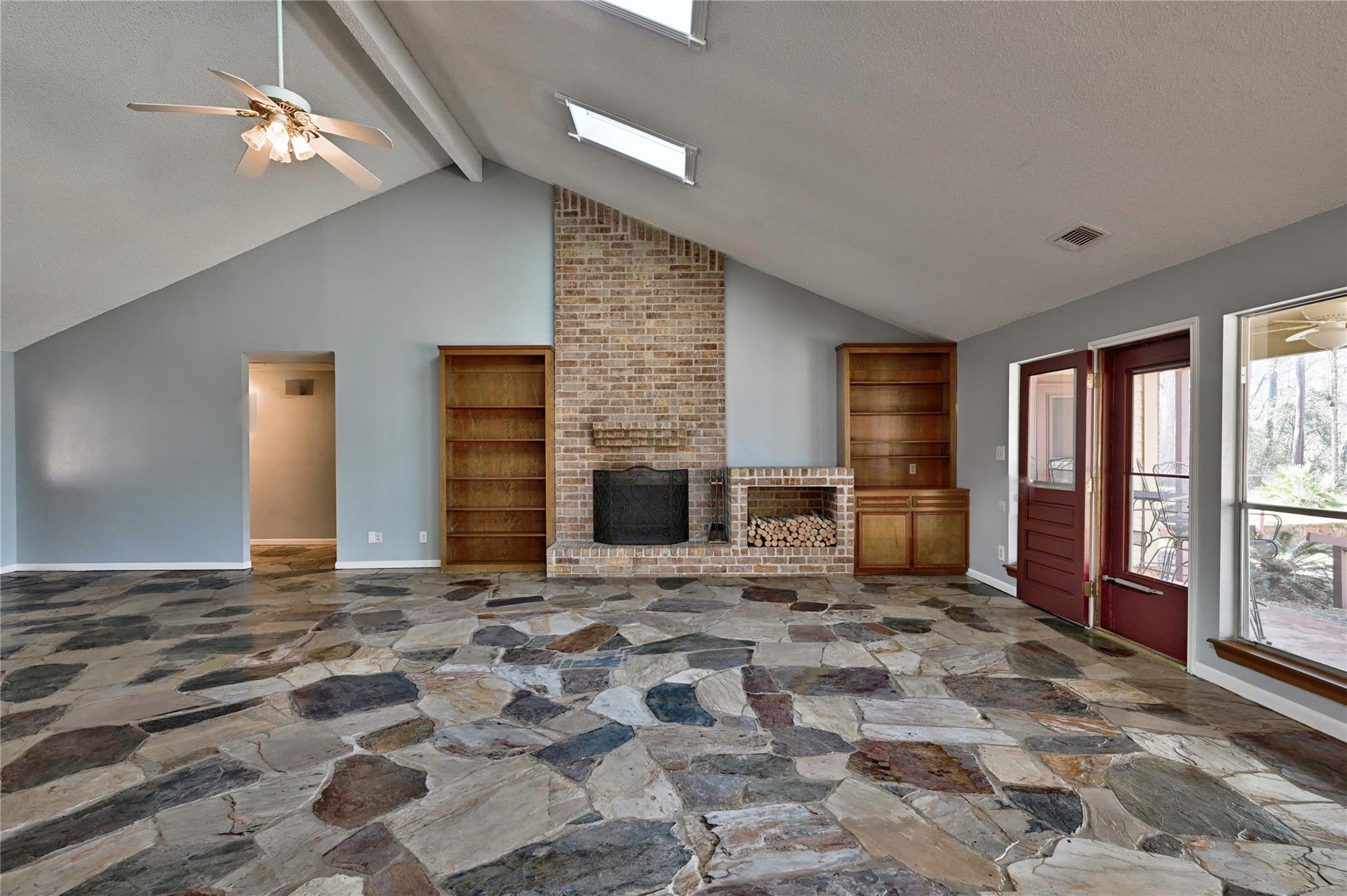 15823 Stagecoach Road