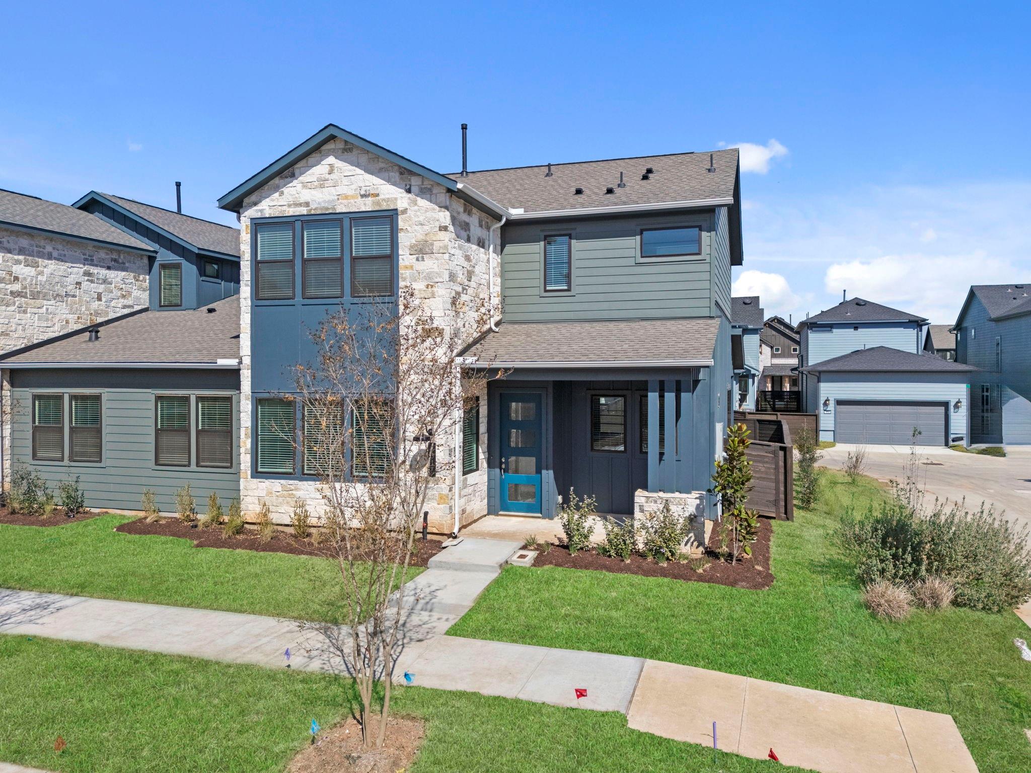 1123 Mercantile Street