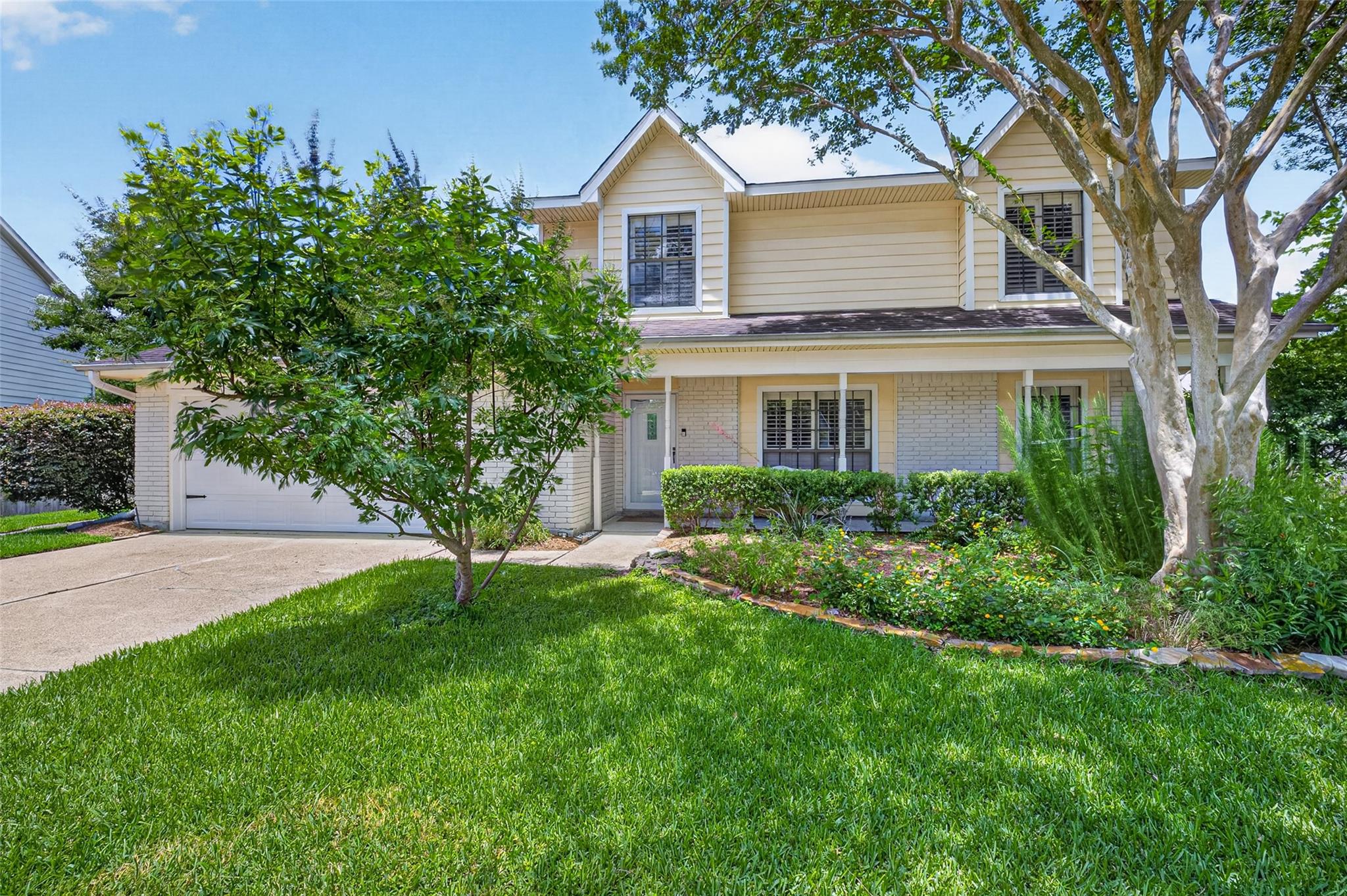 15806 Imperial Falls Court