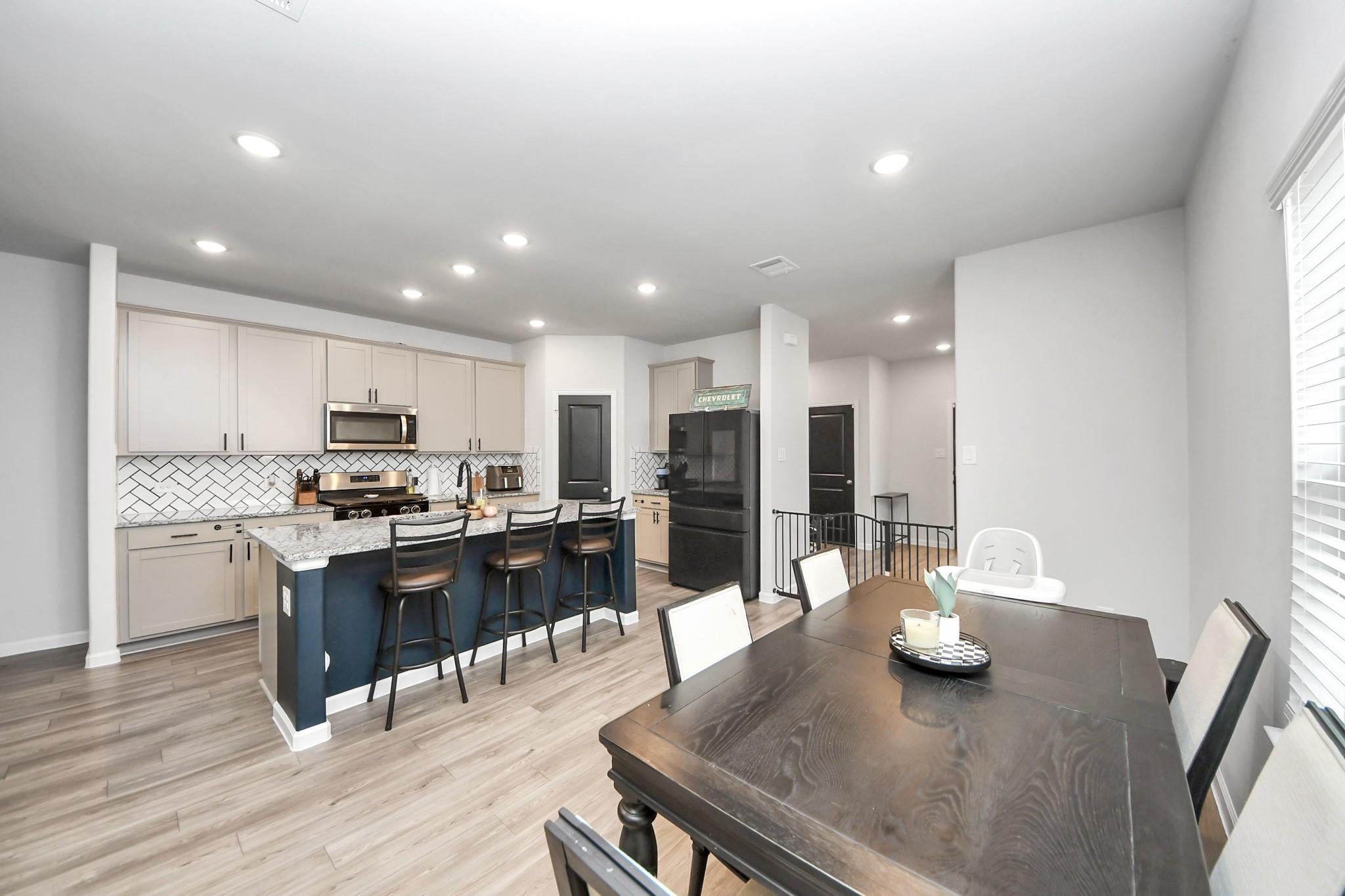 215 Intrepid Trail