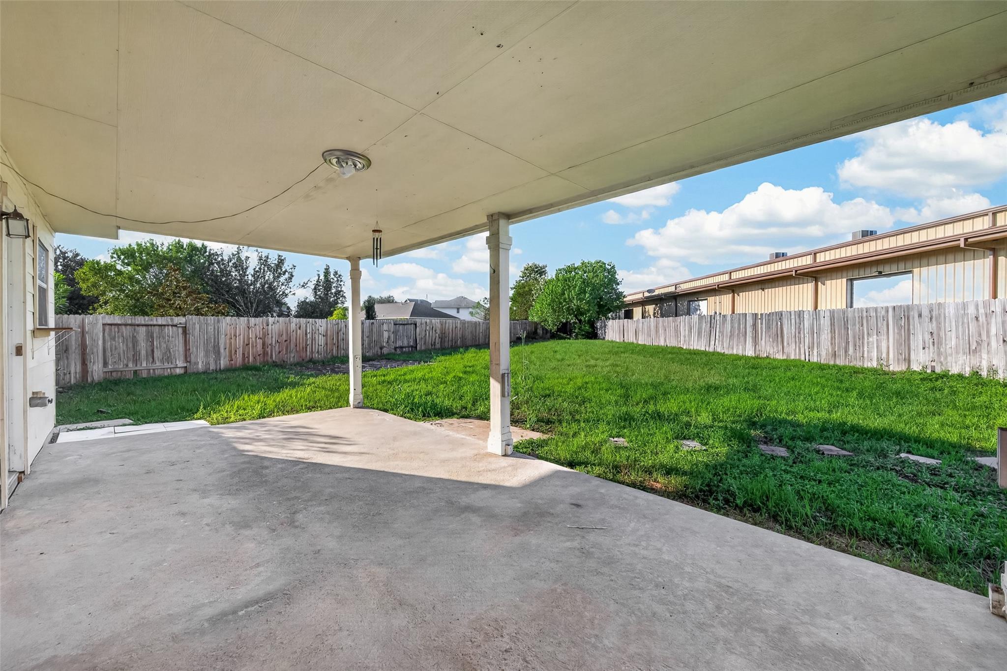 19127 Saddleville Mills Lane