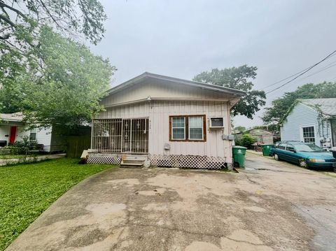 Photo of 6124 Goforth Street, Houston, TX 77021 (MLS # 88909925)