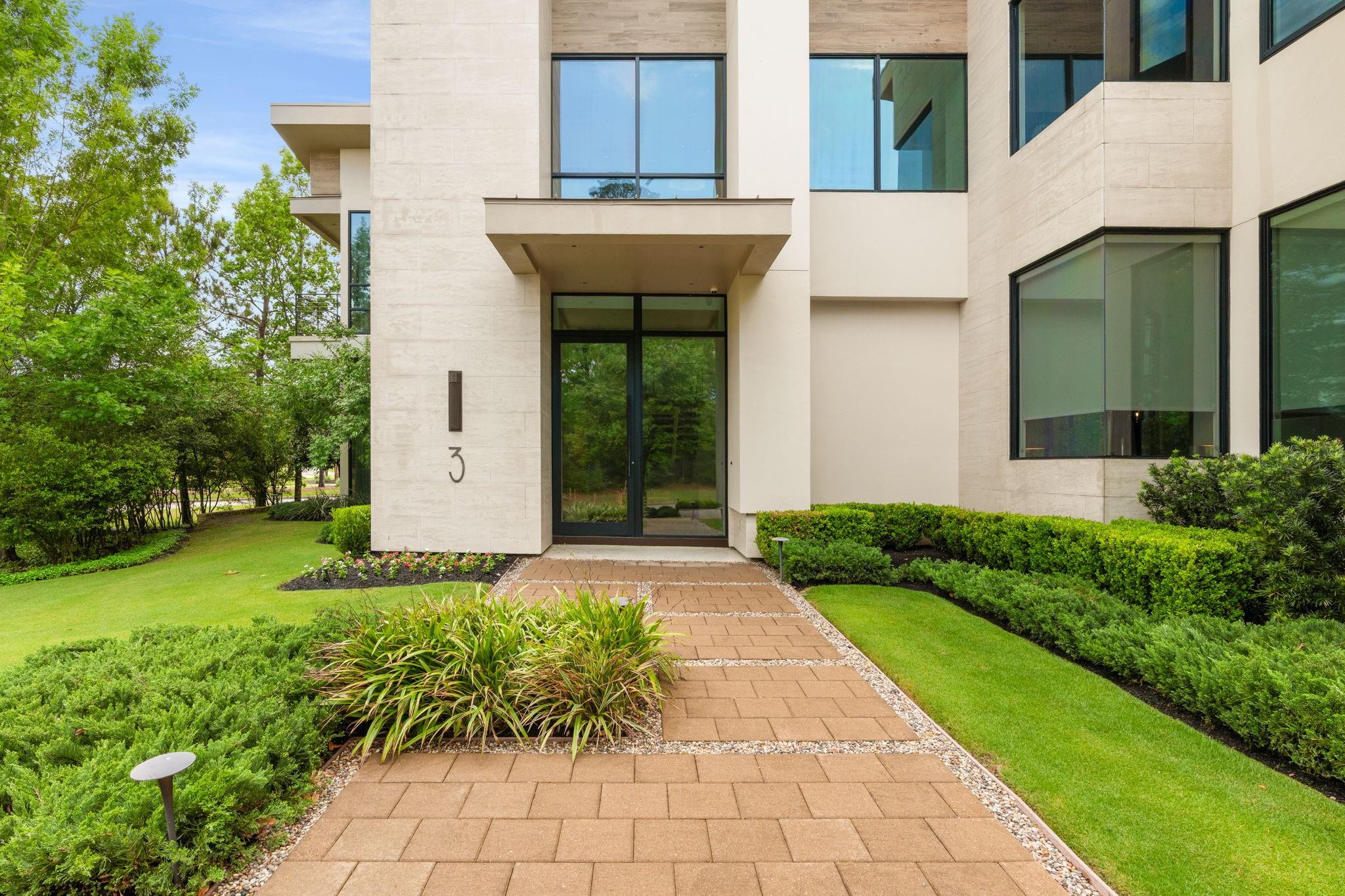 3 Primm Valley Court