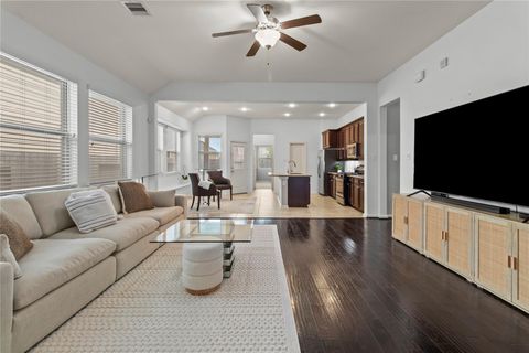 Photo of 1611 Summer City Drive, Houston, TX 77047 (MLS # 94291129)