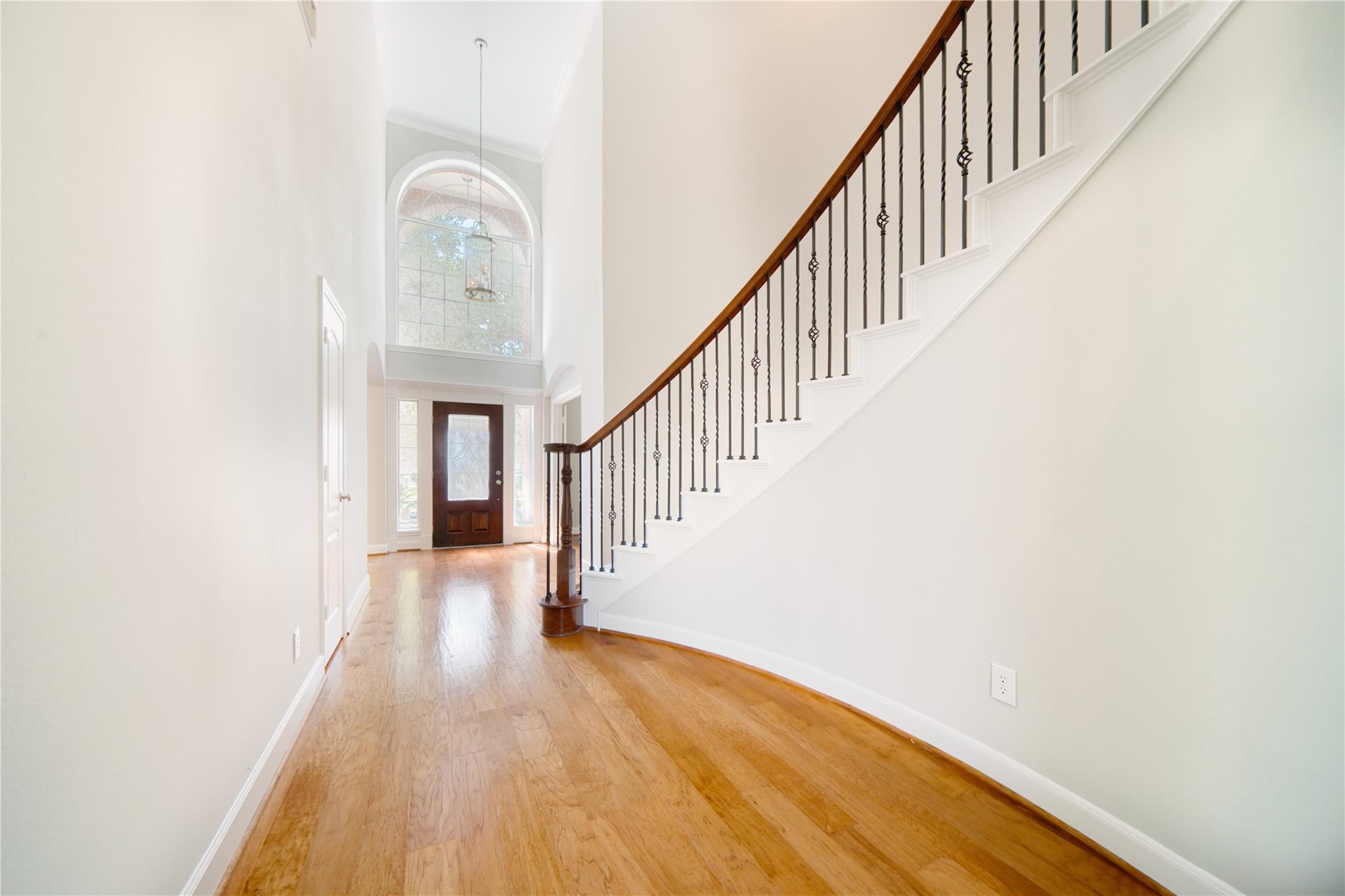 5619 Riverstone Crossing Drive
