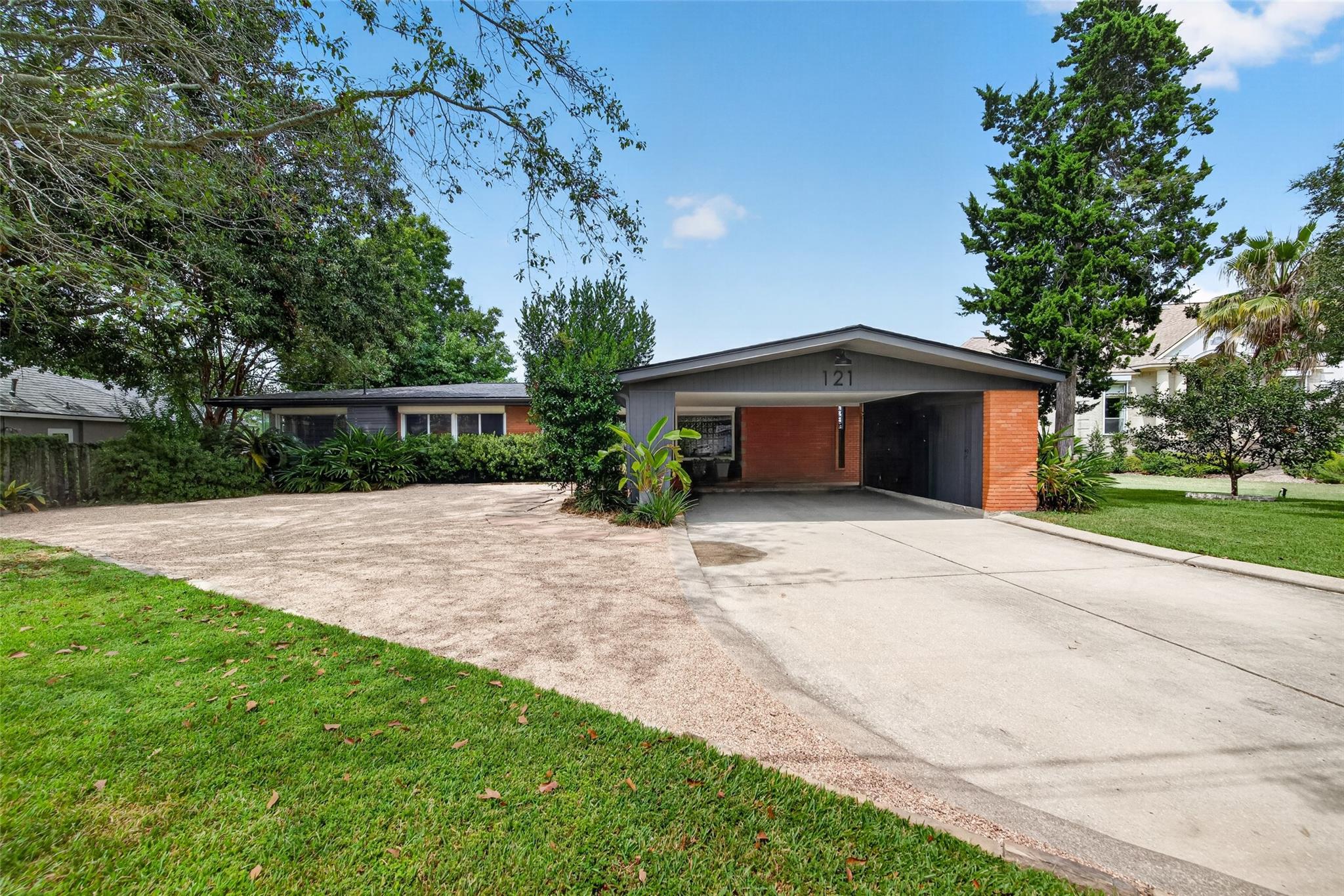 121 Cedar Lane