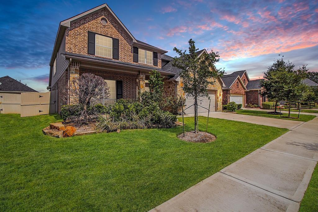 24906 Lakecrest Park Drive