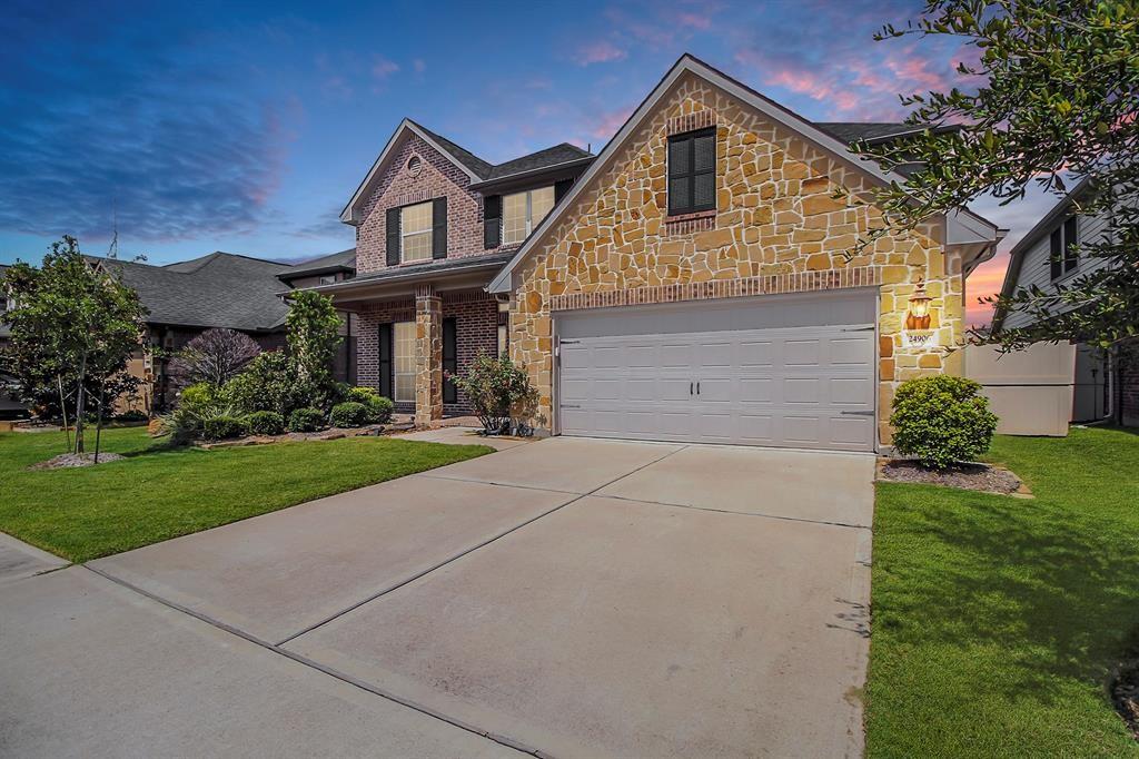 24906 Lakecrest Park Drive