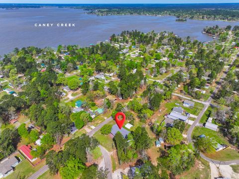 Homes For Sale - 115 Canadian Drive<br/> Trinity, TX 75862