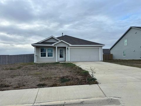 360 Agave Circle Jourdanton TX 78026