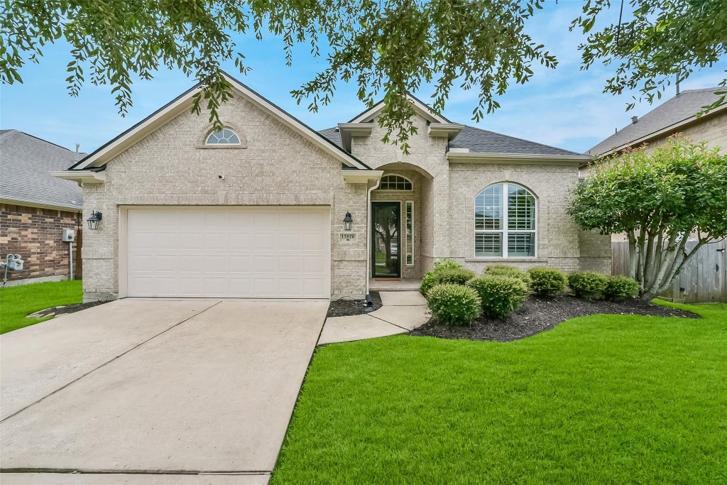 Photo of 13826 Birney Point Lane, Houston, TX 77044 (MLS # 81724346)