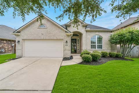 Photo of 13826 Birney Point Lane, Houston, TX 77044 (MLS # 81724346)