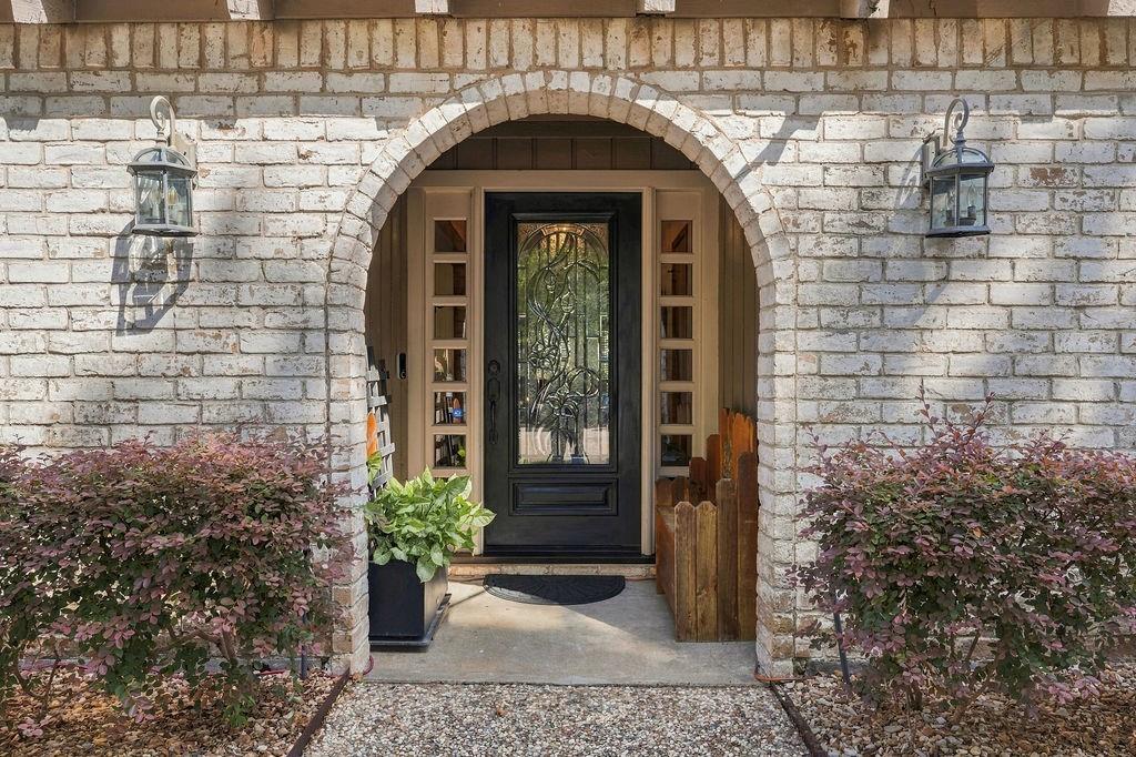 1114 Appleford Drive