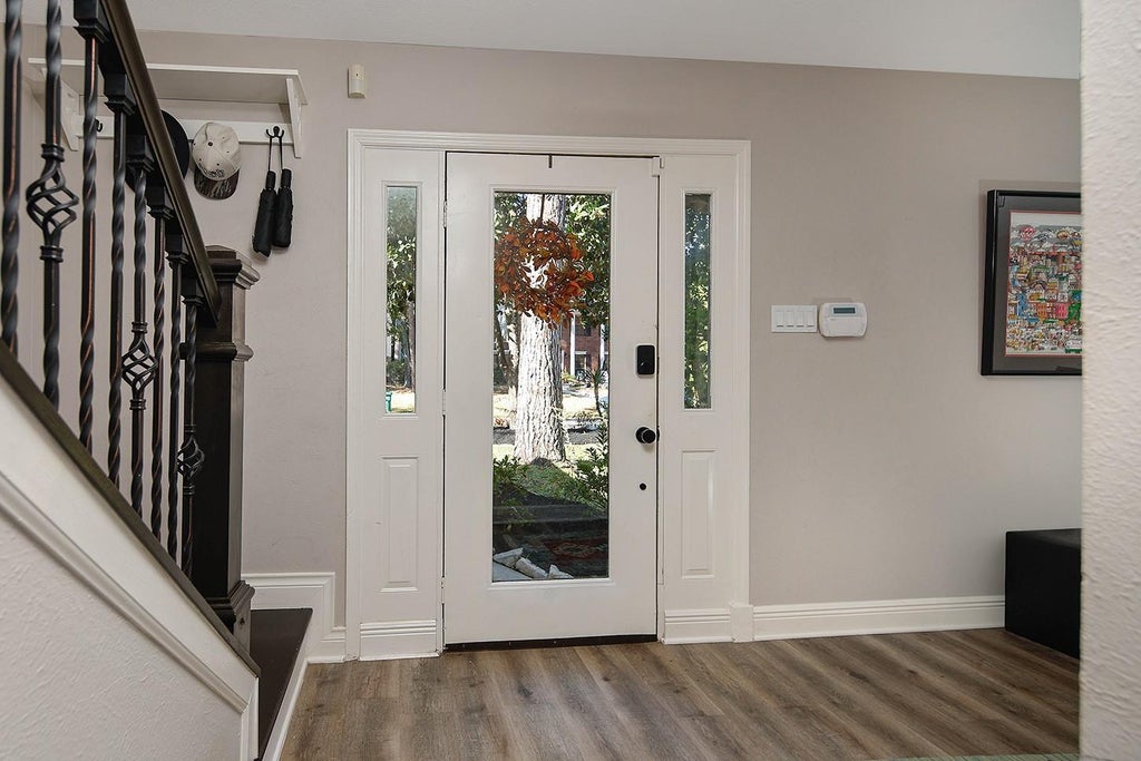 Photo of 9 Silver Elm Place, The Woodlands, TX 77381 (MLS # 75760628)