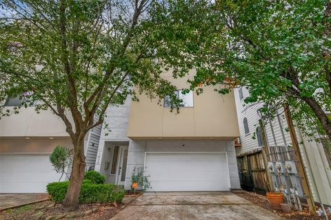 Photo of 1620 Mcdonald Street, Houston, TX 77007 (MLS # 30412920)