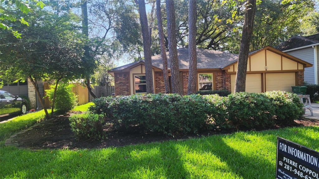 Photo of 43 Dew Fall Court, The Woodlands, TX 77380 (MLS # 7189701)