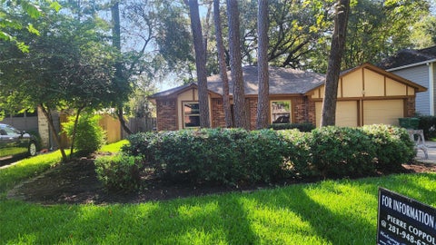 Photo of 43 Dew Fall Court, The Woodlands, TX 77380 (MLS # 7189701)