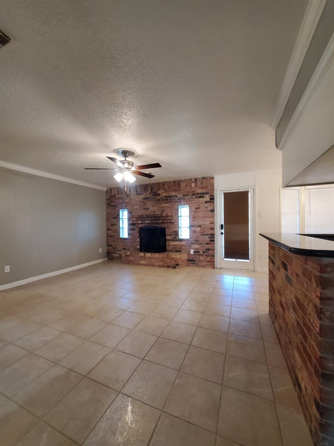 2010 S Palm Court
