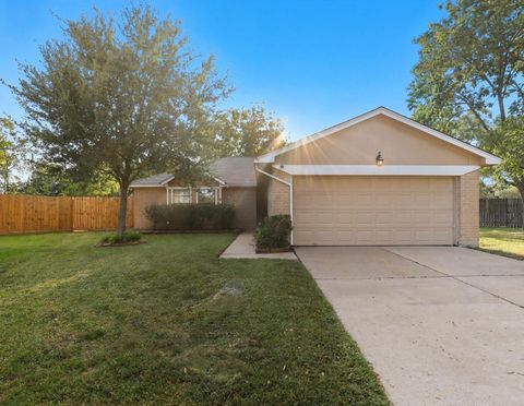 Photo of 20919 Union Park Drive, Katy, TX 77450 (MLS # 21886645)