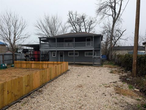 Photo of 2513 Kowis St #B, Houston, TX 77093 (MLS # 31395085)