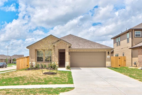 Homes For Sale - 7034 Toluca Drive<br/> Rosharon, TX 77583