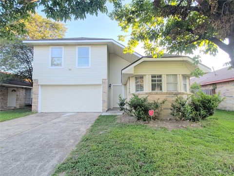 Homes For Sale - 15215 Peachmeadow Lane<br/> Channelview, TX 77530