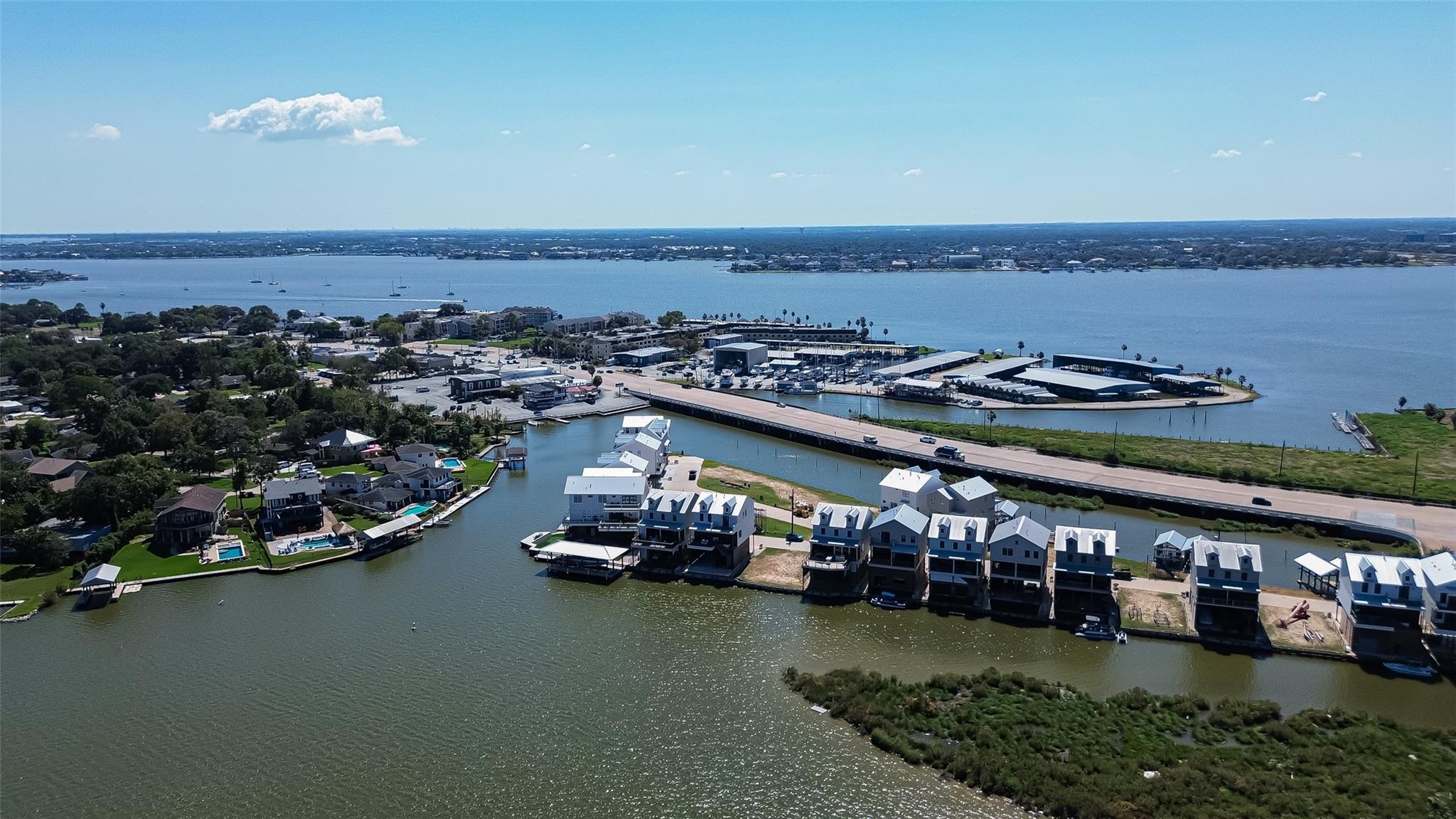 43 Commander Runco Lane