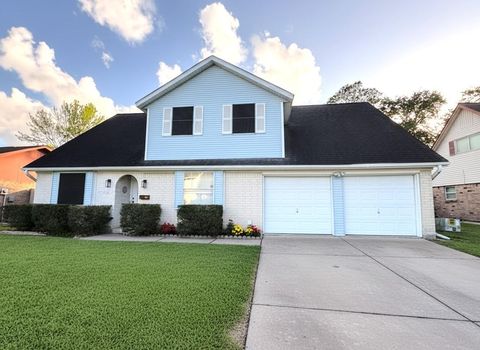 Photo of 10926 Sageburrow Drive, Houston, TX 77089 (MLS # 55187975)