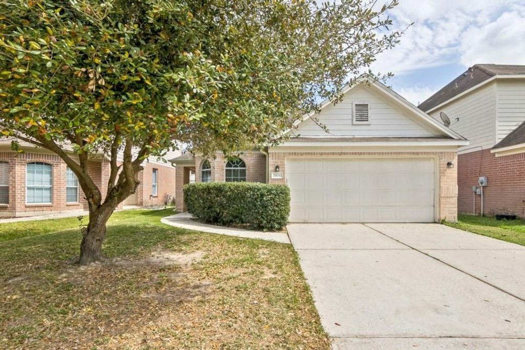 Photo of 17806 June Forest Dr Drive, Humble, TX 77346 (MLS # 7172019)