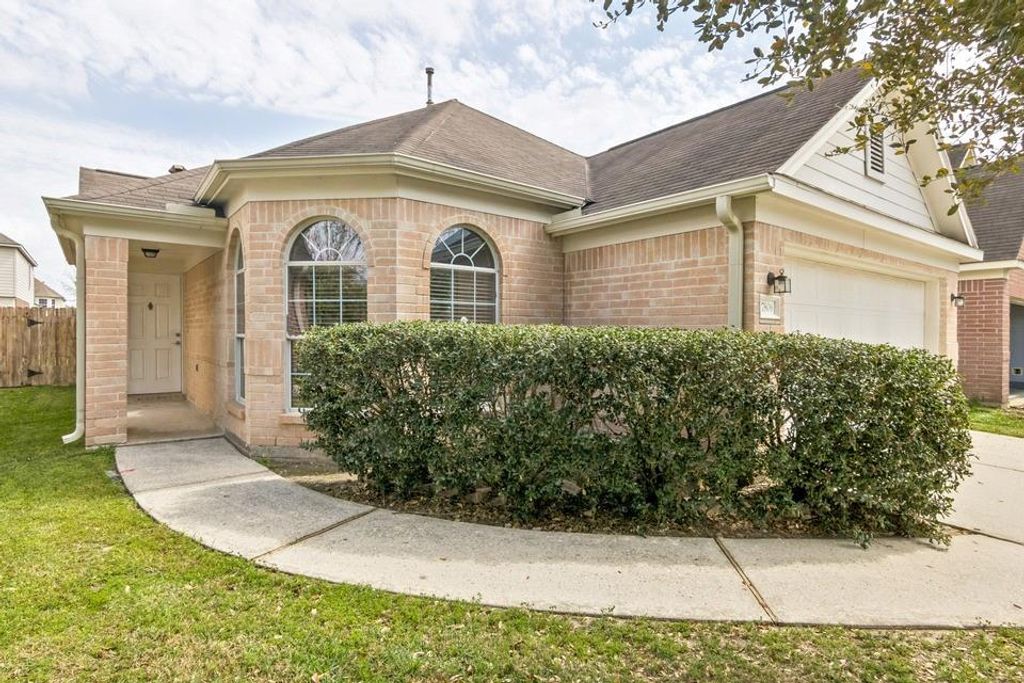 Photo of 17806 June Forest Dr Drive, Humble, TX 77346 (MLS # 7172019)