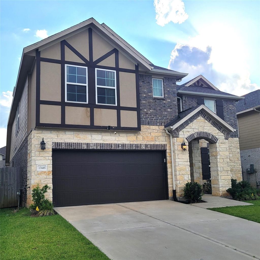 Photo of 17685 Martin Creek Lane, Conroe, TX 77316 (MLS # 34215174)