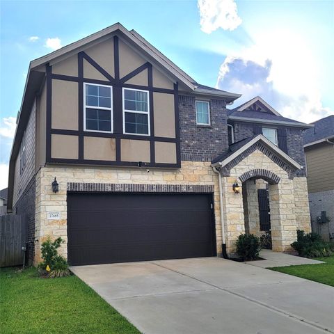 Photo of 17685 Martin Creek Lane, Conroe, TX 77316 (MLS # 34215174)