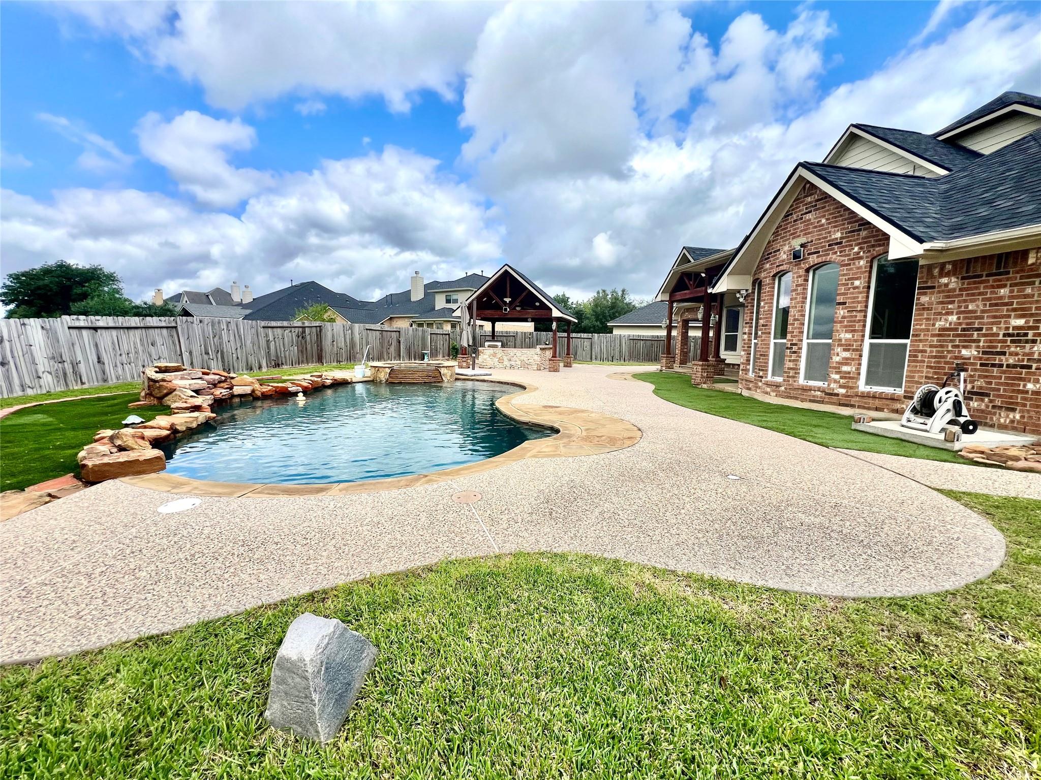 7506 Winston Cove Court