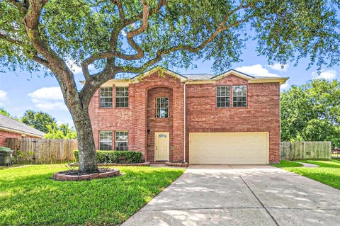 Photo of 9904 Fair Brook Way, Pearland, TX 77584 (MLS # 79446643)