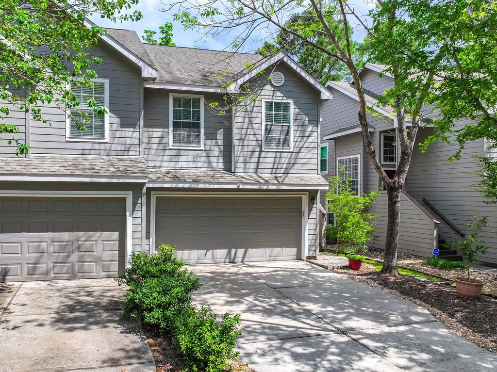 Photo of 30 Butterfly Branch Place, The Woodlands, TX 77382 (MLS # 47907620)