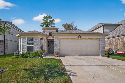 Photo of 11311 Cascading Stream Way, Houston, TX 77044 (MLS # 8748210)