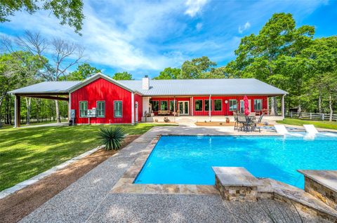 15062 & 15068 Lake Paula Dr Willis TX 77318