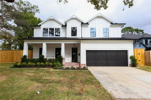 4902 Oak Forest Drive Houston TX 77018