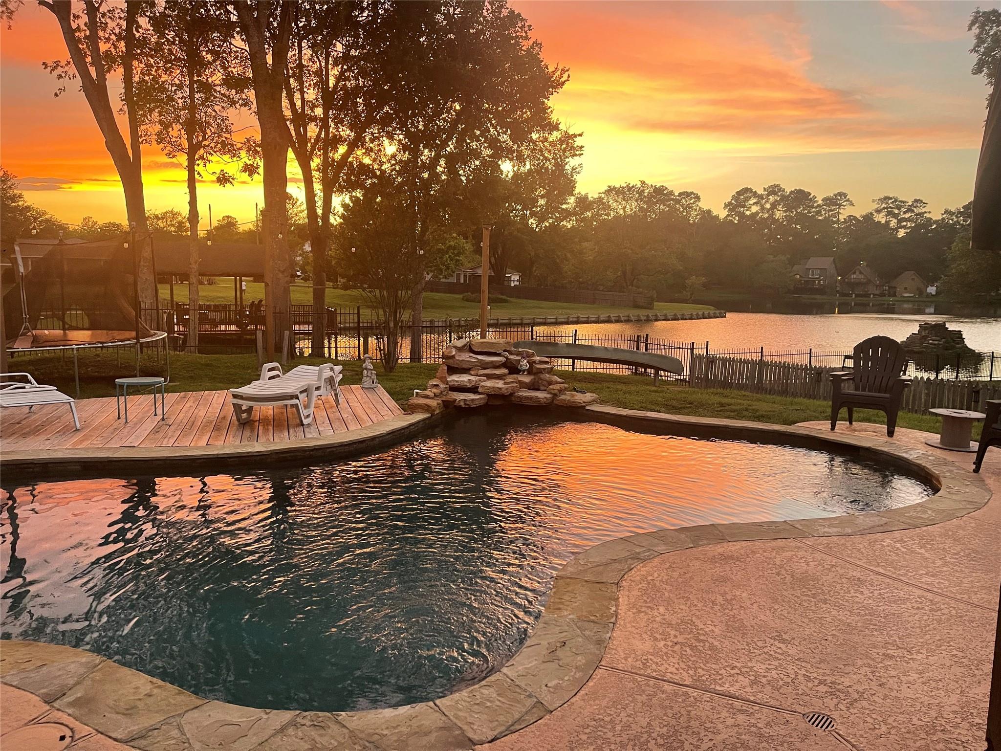 423 Cape Conroe Drive