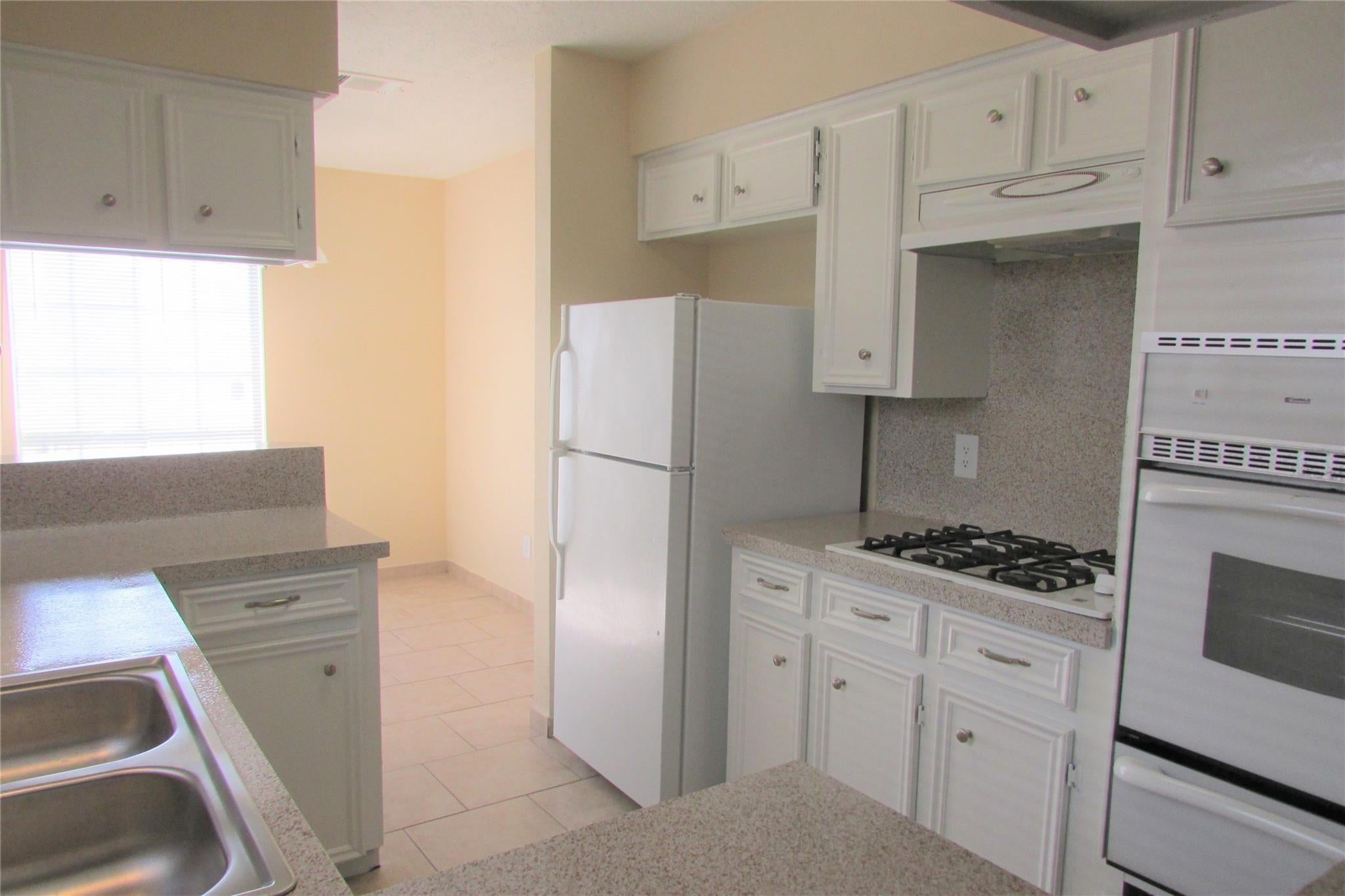 1611 Chippawa Lane